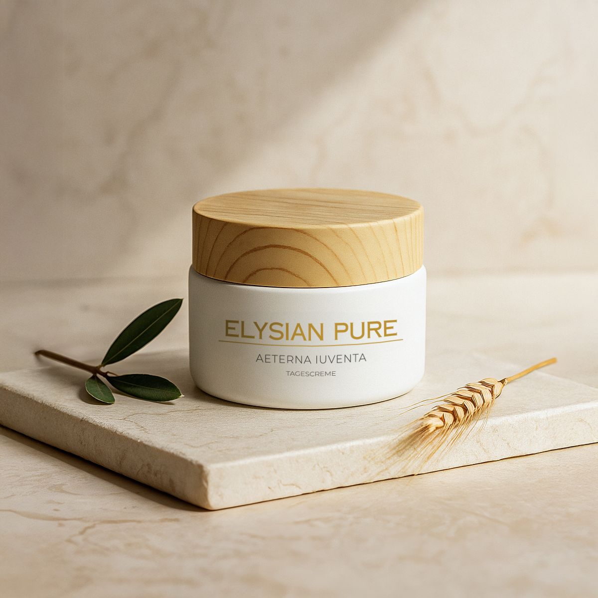 Aeterna Iuventa Antiaging Tallow Creme – natürliche Gesichtscreme auf Stein platziert für sanfte Anti-Falten Pflege